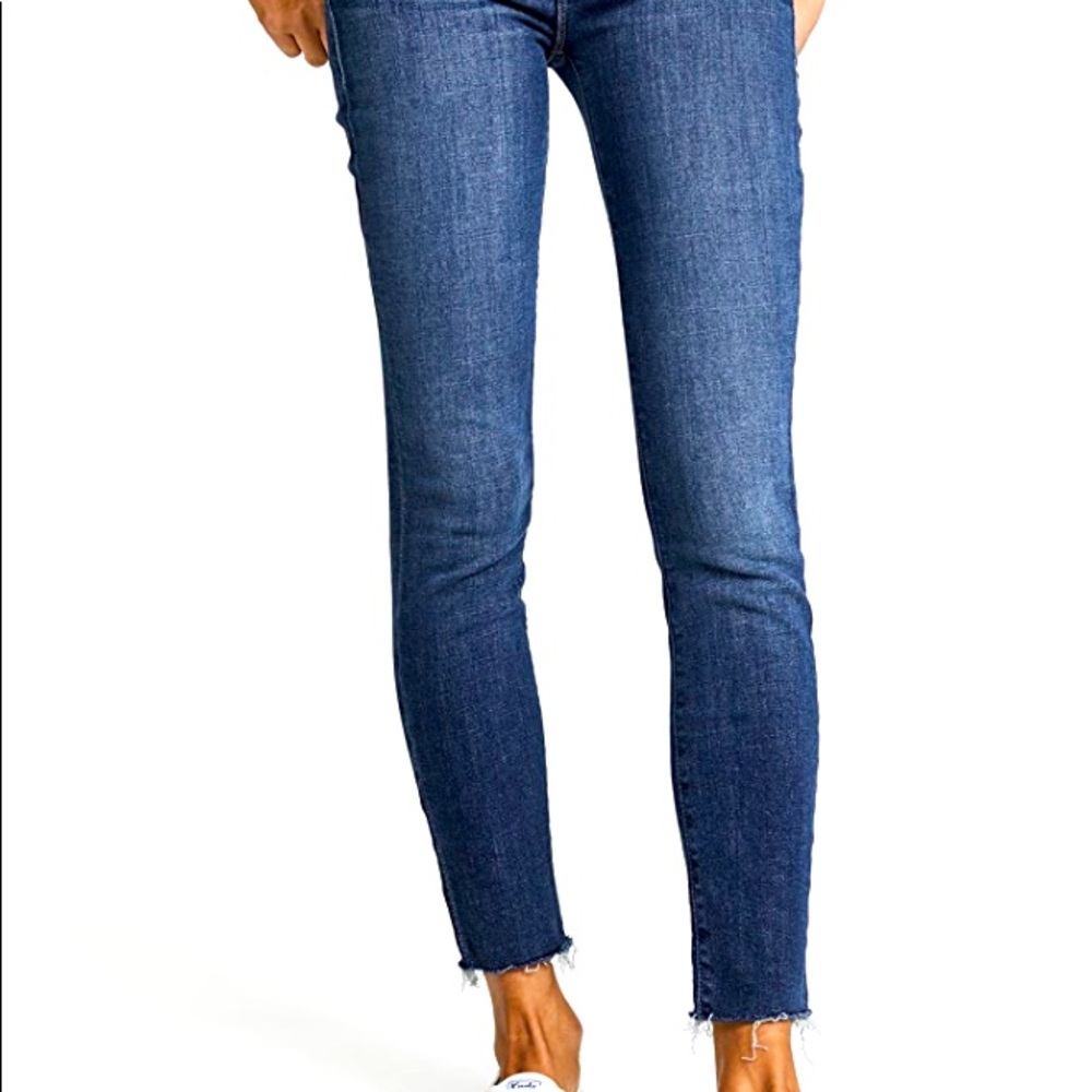 MOTHER Denim The Looker Ankle Fray